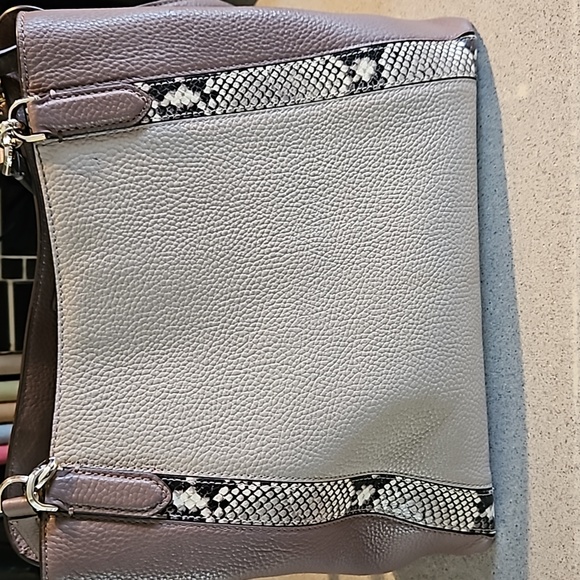 KATE SPADE POCKET BOOK - Picture 4 of 14